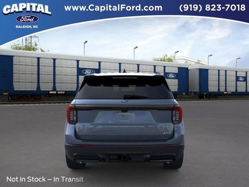 New 2026 Ford Explorer ST-Line w/ ST-Line Street Pack AWD/4WD image 5