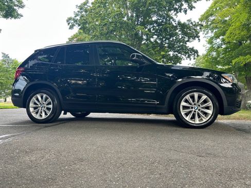 Used 2017 BMW X3 xDrive28i AWD/4WD image 4
