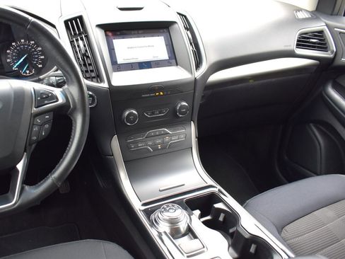Used 2019 Ford Edge SEL FWD image 16