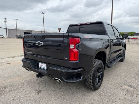 Used 2024 Chevrolet Silverado 1500 LT Trail Boss w/ Convenience Package II AWD/4WD image 7