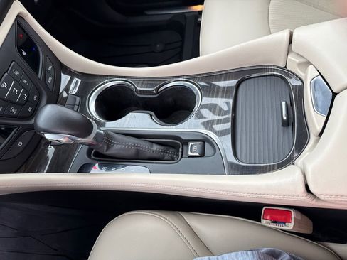 Used 2020 Buick Envision Preferred FWD image 27