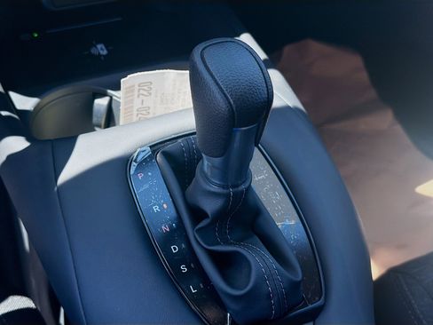 New 2027 Honda HR-V LX image 15