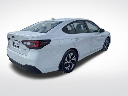 Used 2025 Subaru Legacy Premium image 8