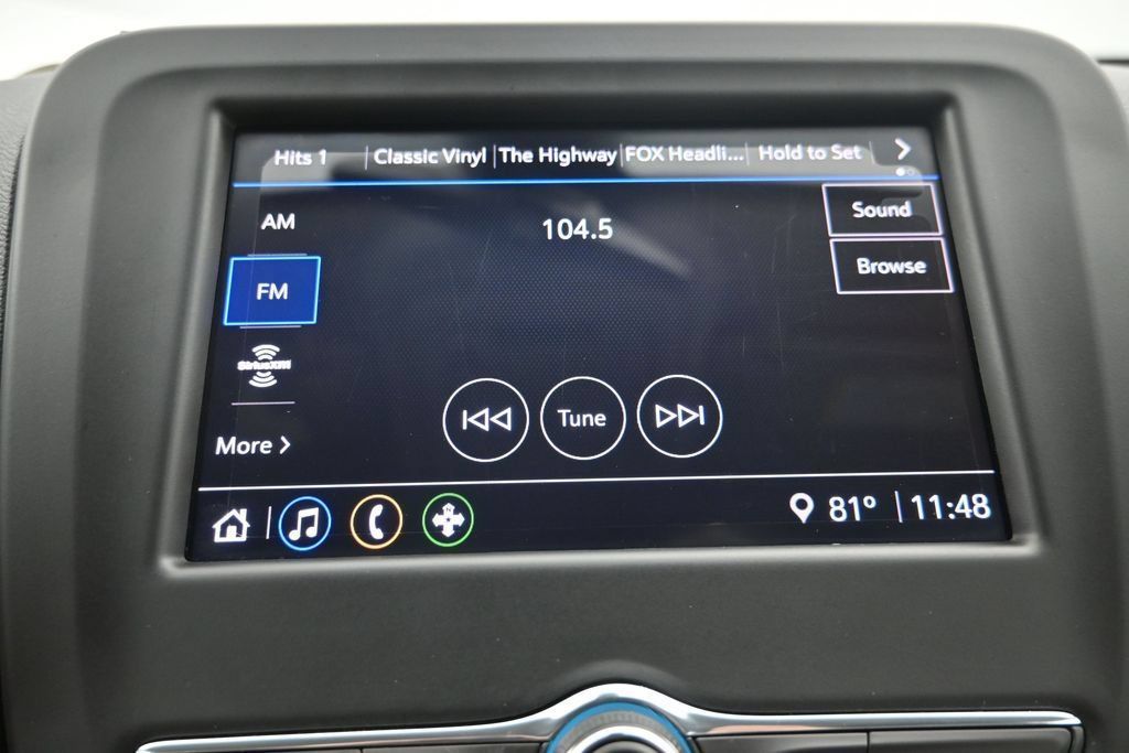 Used 2023 Chevrolet Equinox LS w/ LS Convenience Package FWD image 16