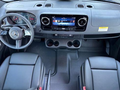 New 2025 Mercedes-Benz Sprinter 2500 image 15
