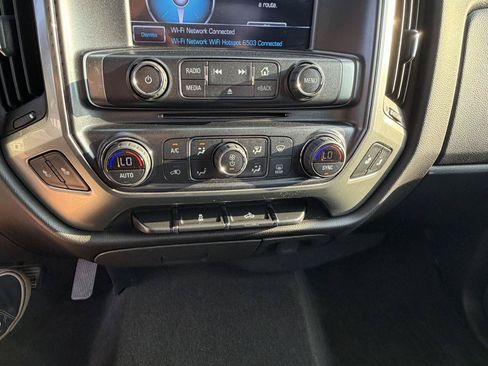 Used 2018 Chevrolet Silverado 1500 LT w/ All Star Edition AWD/4WD image 23