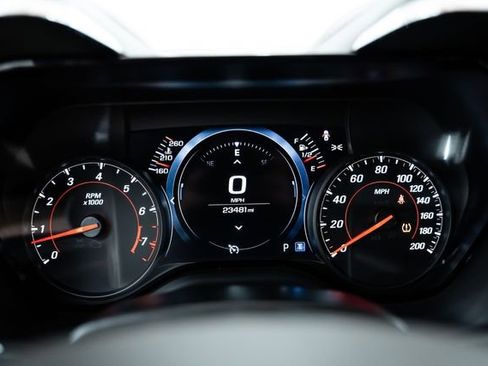 Used 2020 Chevrolet Camaro ZL1 RWD image 36