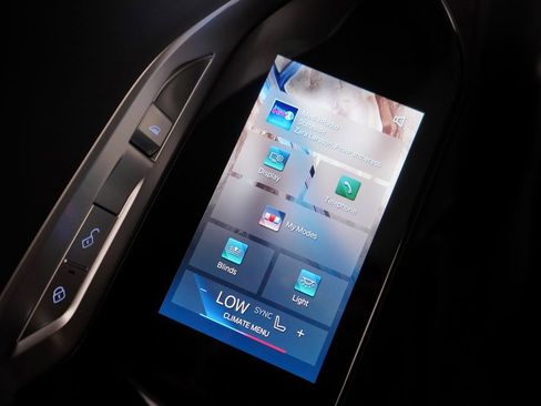 New 2026 BMW 740i w/ Premium Package image 14