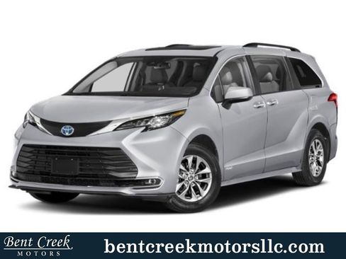 Used 2022 Toyota Sienna XLE image 1