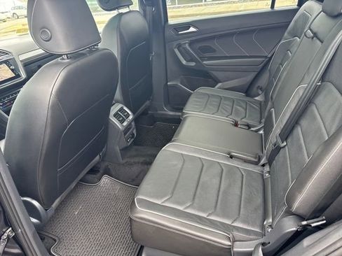 Used 2023 Volkswagen Tiguan SEL R-Line image 32