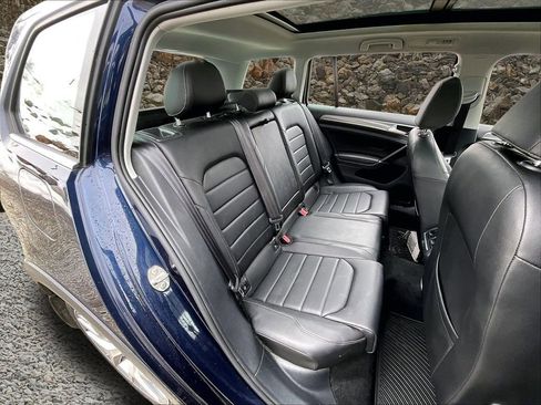 Used 2017 Volkswagen Golf Alltrack SEL image 25