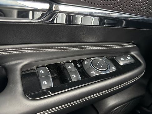 New 2026 Lincoln Corsair Premiere image 17