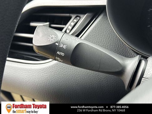 Used 2021 Toyota C-HR LE image 23