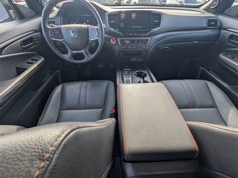 Certified 2024 Honda Passport TrailSport image 29