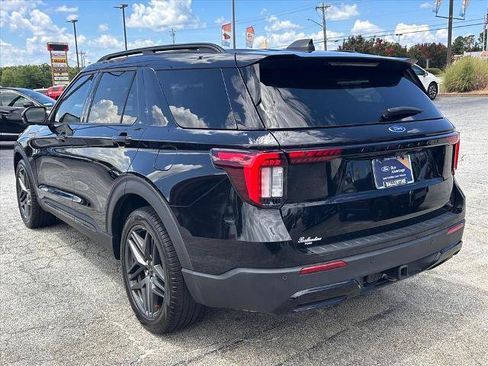 Certified 2025 Ford Explorer ST-Line w/ Premium Package RWD image 5