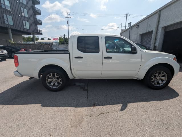 Used 2021 Nissan Frontier SV RWD image 6