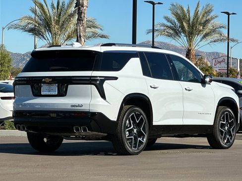 New 2026 Chevrolet Traverse High Country w/ LPO, Illumination Package image 4