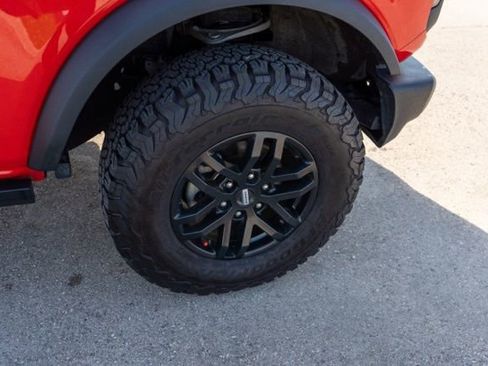 Used 2023 Ford Bronco 4-Door AWD/4WD image 9