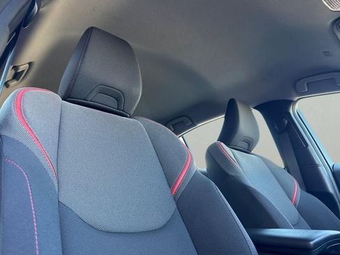 Used 2025 Toyota Prius Plug-In Hybrid image 21