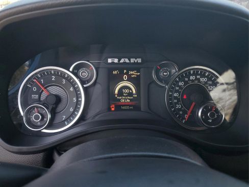 Certified 2025 RAM 1500 Big Horn image 25