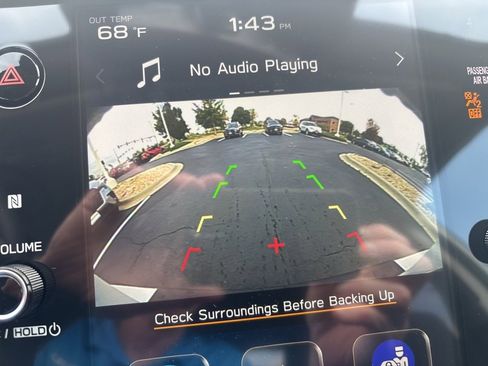 New 2025 Subaru Outback Premium image 23