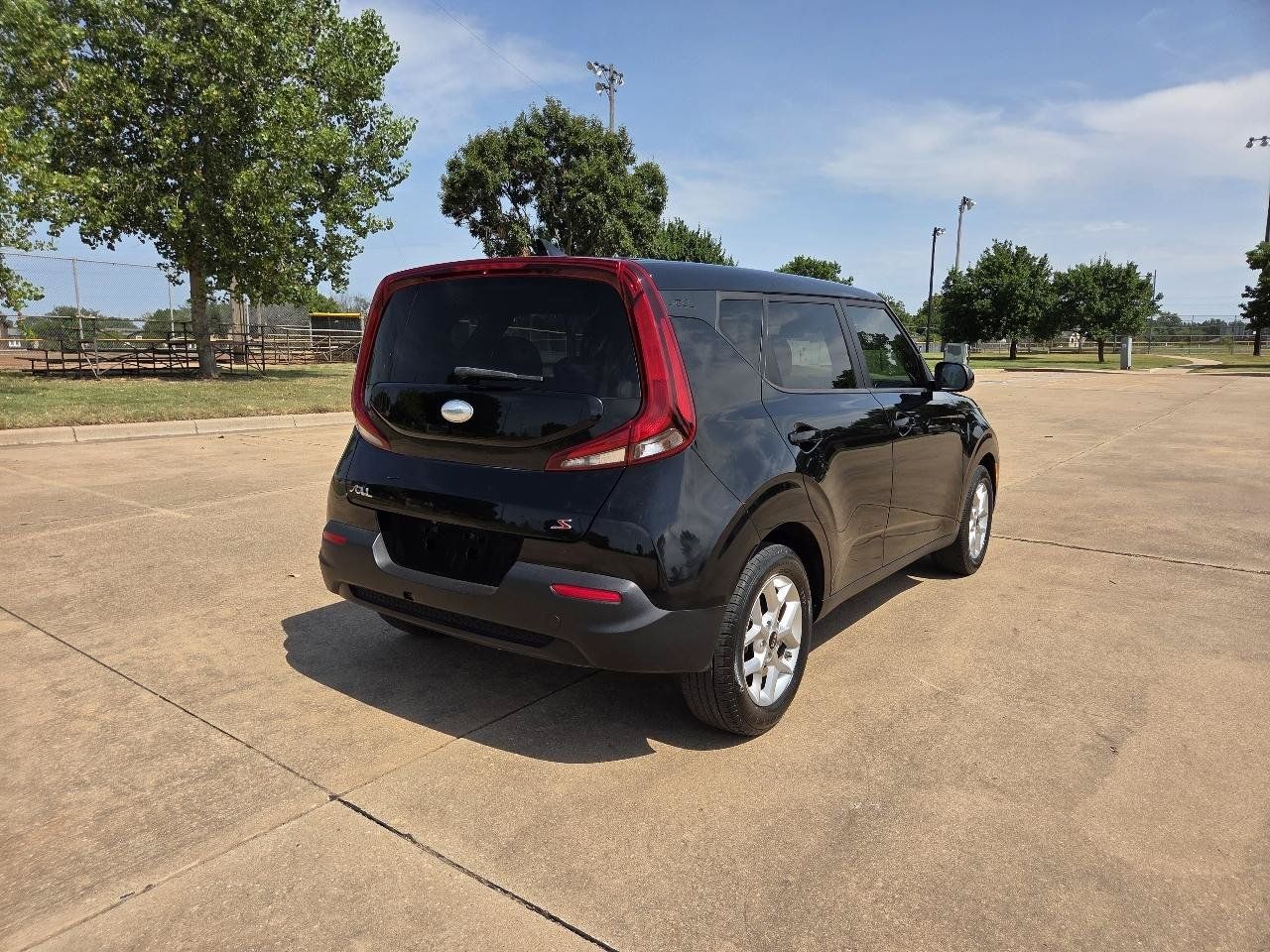 Used 2020 Kia Soul S FWD image 26