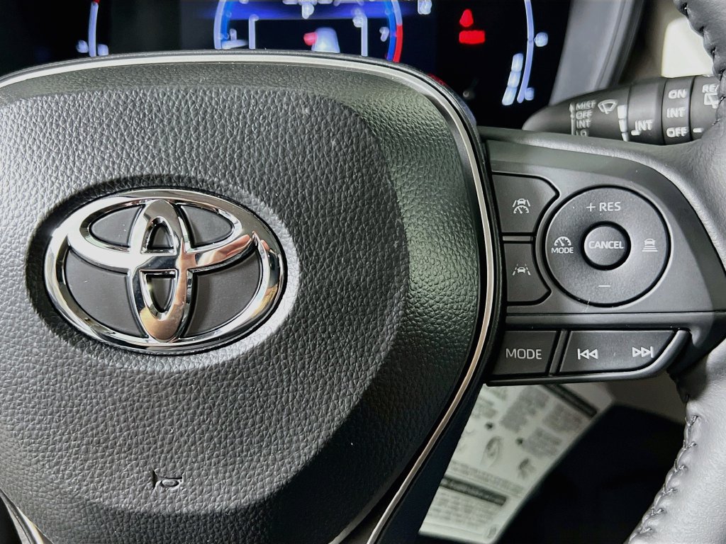 New 2026 Toyota Corolla Cross LE FWD image 17