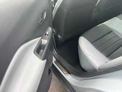 Used 2021 Nissan Kicks SR w/ SR Premium Package image 16