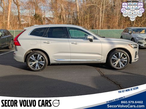 Certified 2023 Volvo XC60 B5 Plus image 3