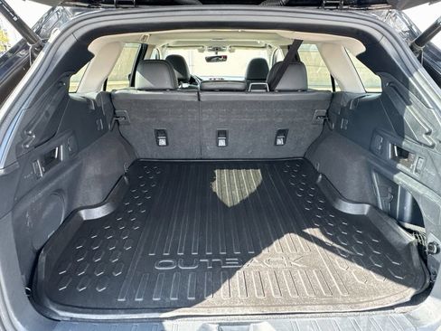 Used 2020 Subaru Outback Limited AWD/4WD image 32