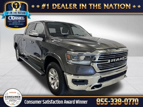 Used 2022 RAM 1500 Laramie AWD/4WD image 1