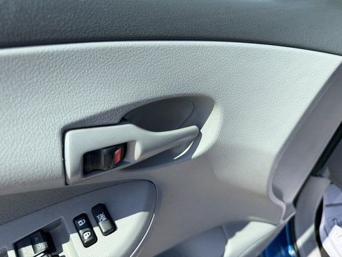 Used 2009 Toyota Corolla LE FWD image 13