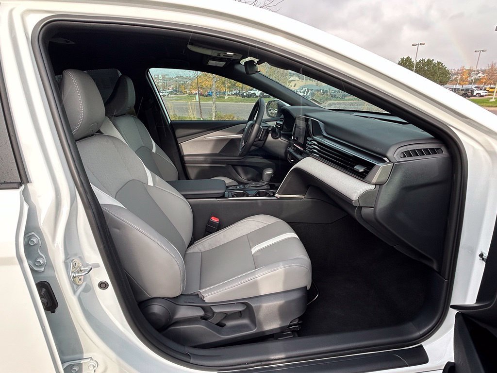 Used 2026 Toyota Camry SE FWD image 30
