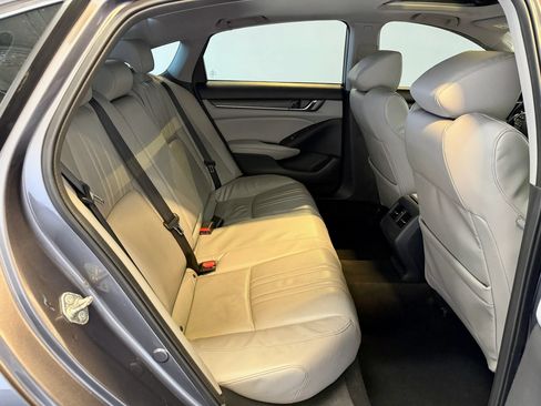 Used 2018 Honda Accord Touring image 33