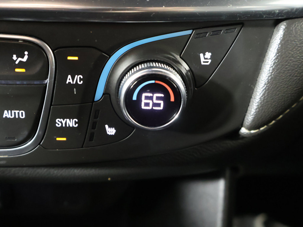 Used 2023 Chevrolet Traverse Premier AWD/4WD image 58