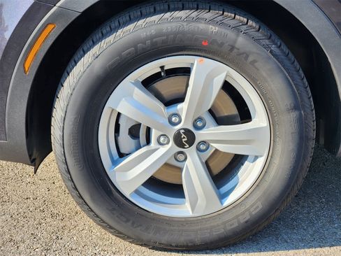 New 2026 Kia Sorento LX image 8