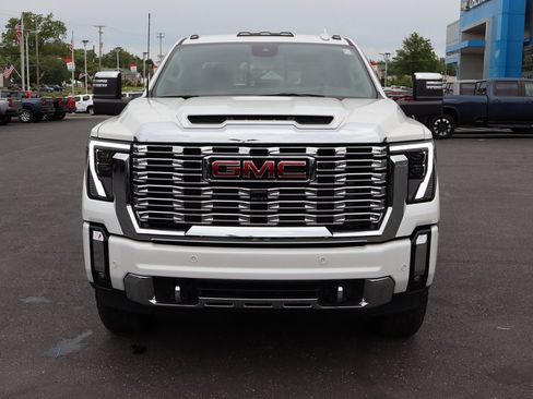Used 2024 GMC Sierra 2500 Denali w/ Snow Plow Prep/Camper Package image 36