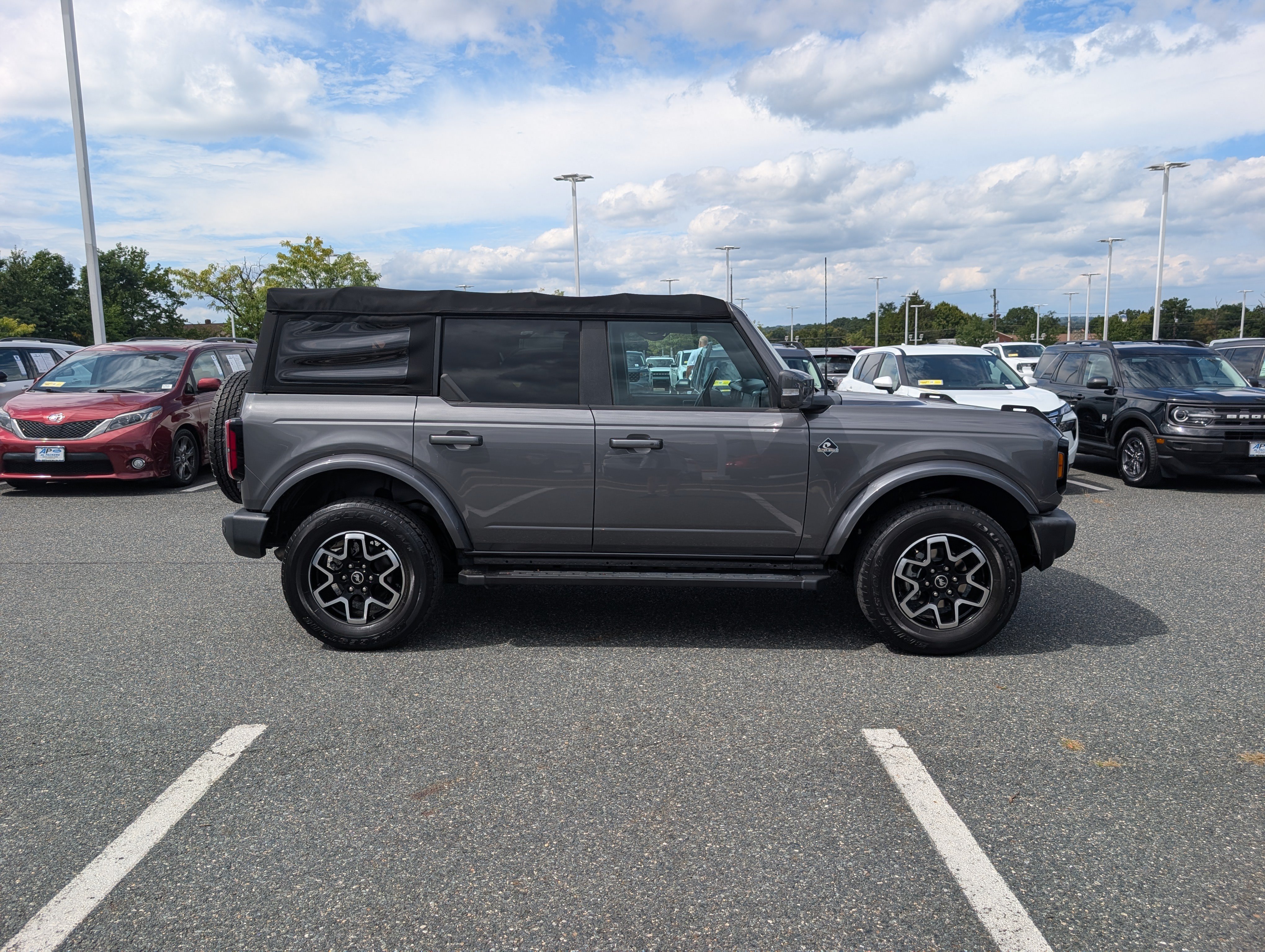 Certified 2021 Ford Bronco Outer Banks AWD/4WD image 3