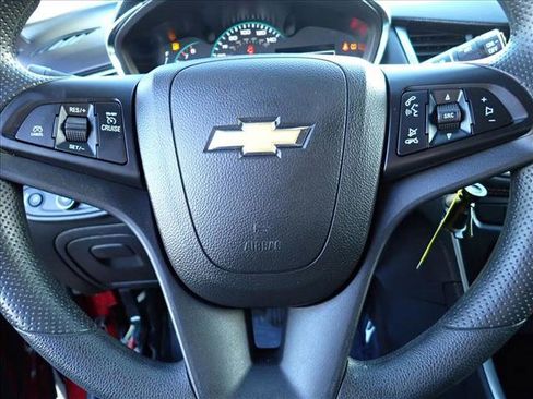 Used 2021 Chevrolet Trax LS w/ Tint and Cruise Package image 12