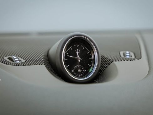 Used 2022 Maserati Levante GT image 14