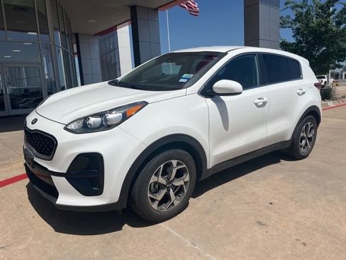 Used 2020 Kia Sportage LX FWD image 2