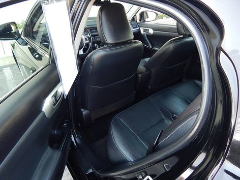 Used 2012 Lexus CT 200h Premium w/ Leather Pkg image 17