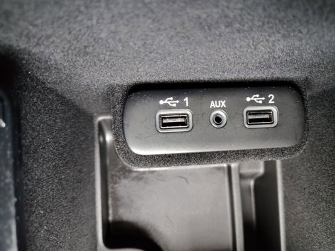 Used 2023 Dodge Charger SXT w/ Blacktop Package image 5