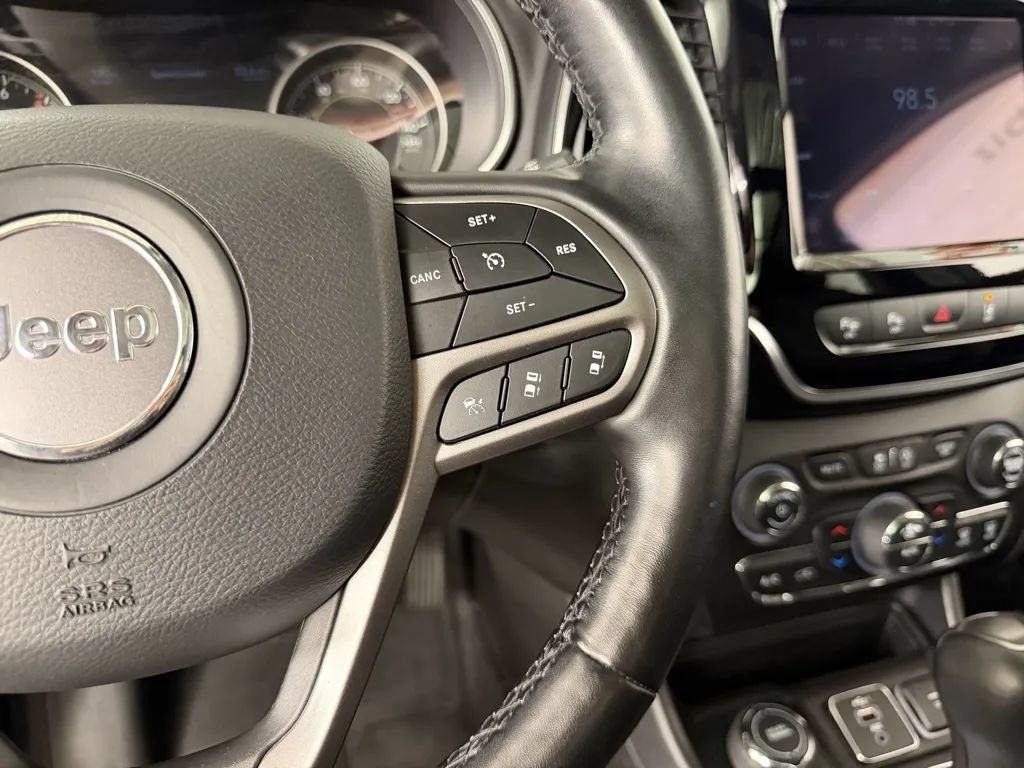 Used 2021 Jeep Cherokee Limited AWD/4WD image 21