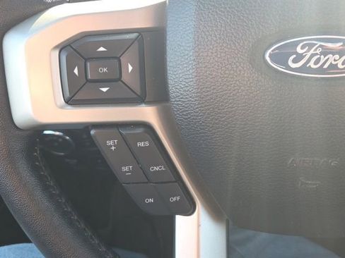 Used 2020 Ford F150 Lariat w/ Equipment Group 502A Luxury AWD/4WD image 44