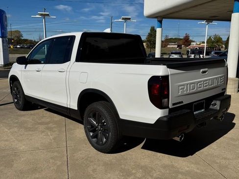 New 2026 Honda Ridgeline Sport image 5