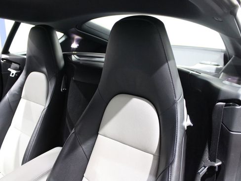 Used 2019 Porsche 718 Cayman image 20