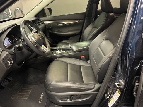 Used 2019 INFINITI QX50 Pure FWD image 9