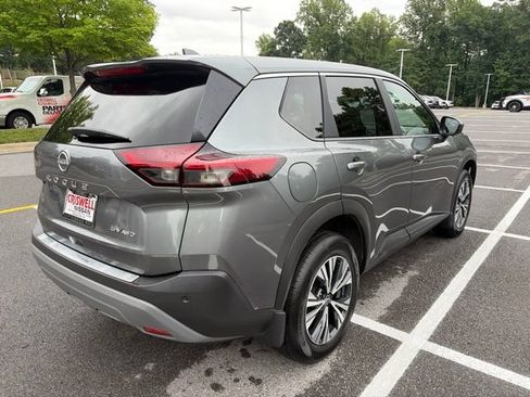 Certified 2023 Nissan Rogue SV AWD/4WD image 3