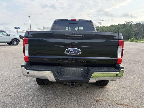 Used 2019 Ford F250 Lariat w/ Lariat Ultimate Package AWD/4WD image 4